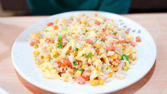 怎	样制作辣白菜炒饭